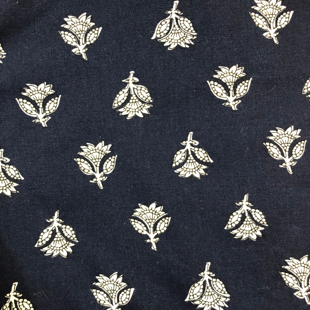 NWT Old Navy Floral Mid-Length Shorts - Picture 4 of 4